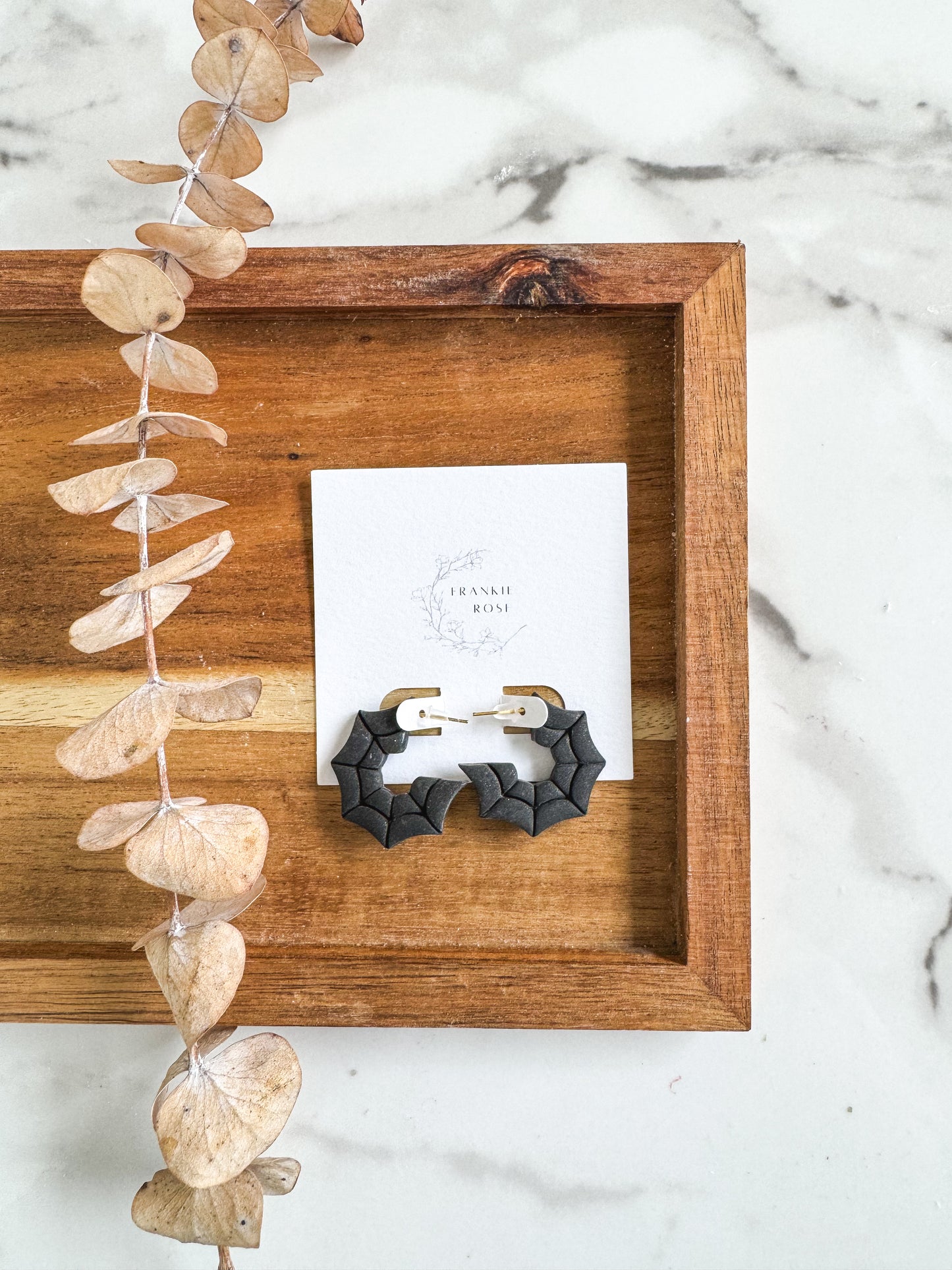 Black web hoops