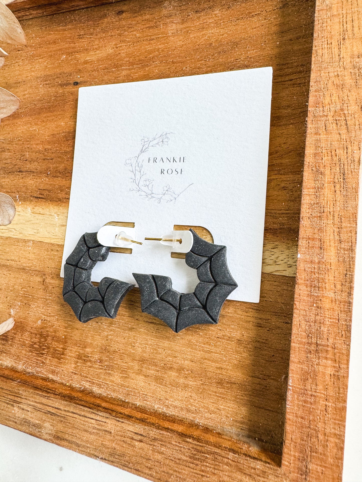 Black web hoops