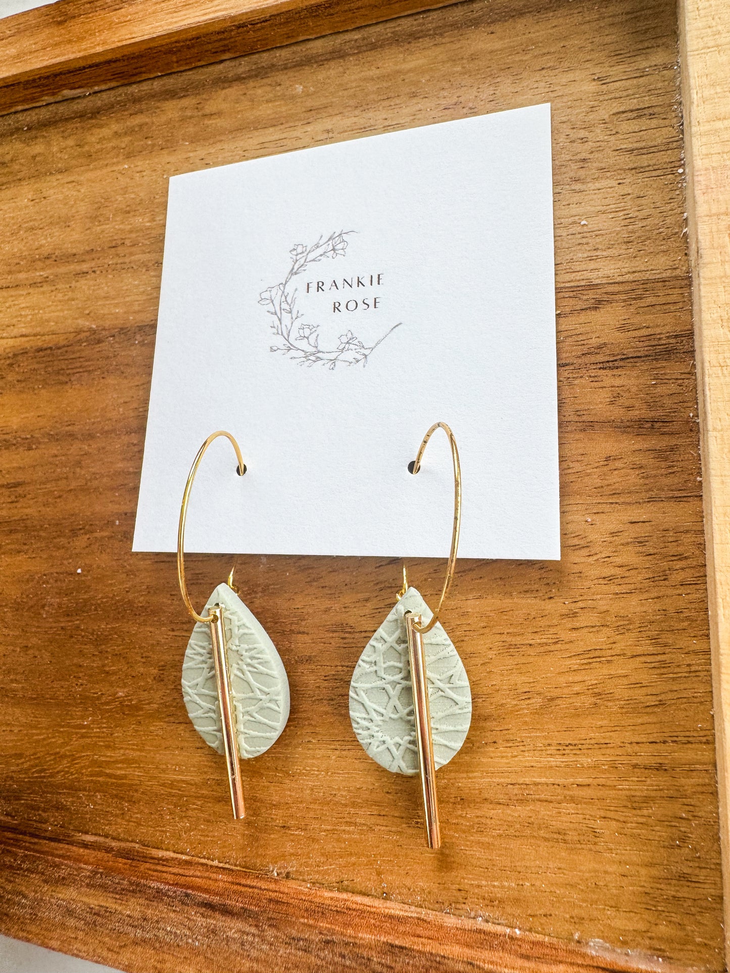 Texture teardrop hoop