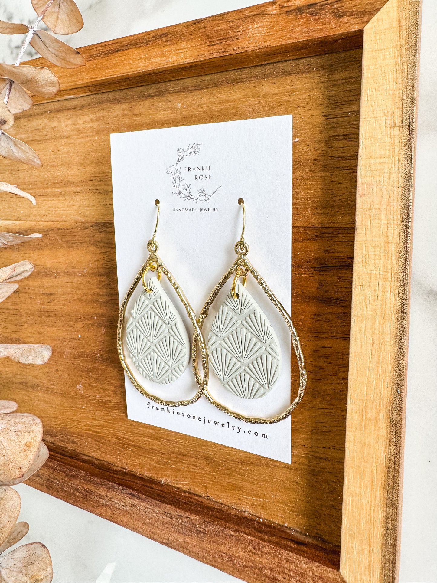 Shell Pattern Teardrops