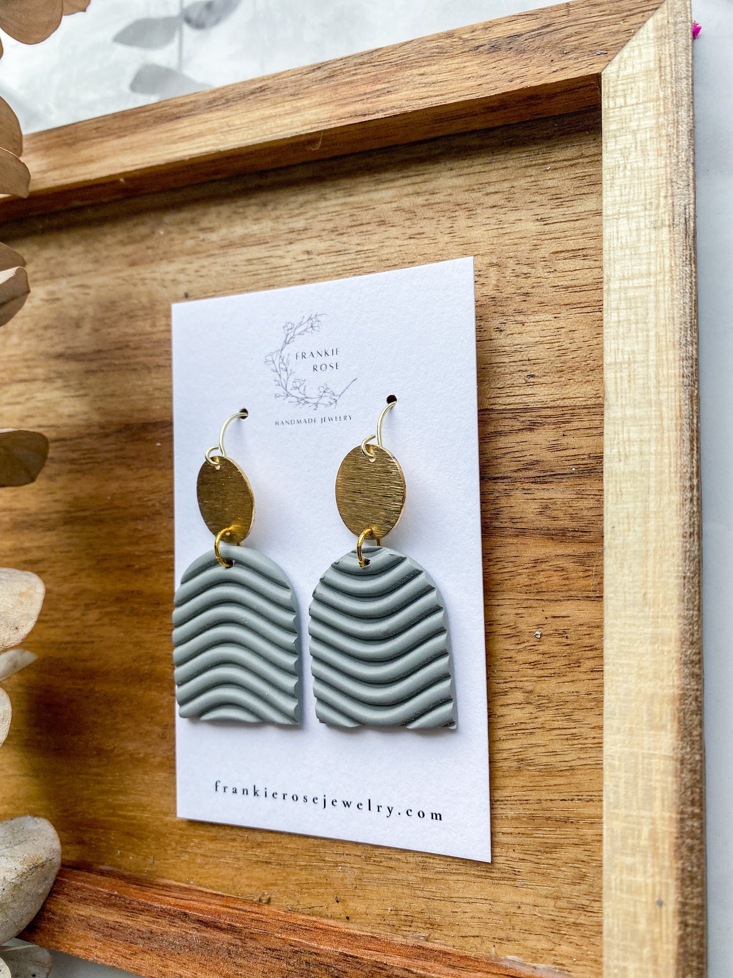 Sage texture arch | Earthy Goodness Collection | Clay earrings